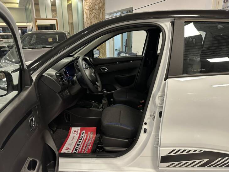 KWID ICONIC 1.0 BITONO 0Km My2025. Financia Bco. Santander. Acércate a ORIO HNOS, SAN GENARO, concesionario oficial SHINERAY, DOMY Utilitarios - Imagen 10