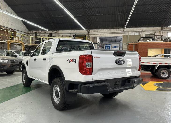 RANGER Doble Cabina 2.0 TDI XL M/T 4x4 0Km My2023. Financia Bco. Santander o MG. Acércate a ORIO HNOS, SAN GENARO, concesionario oficial JMC, ISUZU, KAMA Camiones - Imagen 3