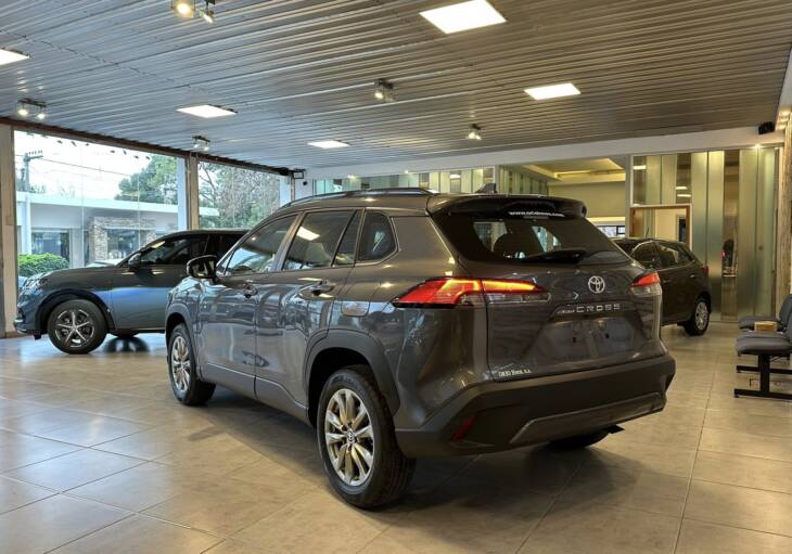 COROLLA CROSS 2.0 XLI CVT 0Km My2025 Línea Nueva Financia Bco. Santander. Acércate a ORIO HNOS, SAN GENARO, concesionario oficial JMC, ISUZU, KAMA Camiones - Imagen 3