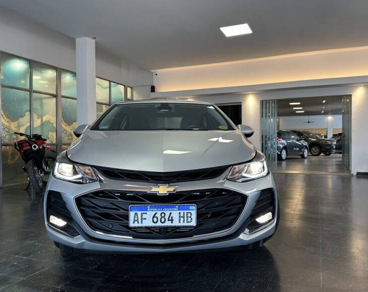 CRUZE 4 PTAS 1.4 TURBO A/T LTZ año 2023 IMPECABLE! Acércate a ORIO HNOS, SAN GENARO, concesionario oficial JMC, ISUZU, KAMA Camiones - Imagen 7