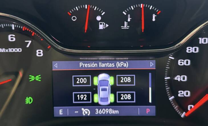 CRUZE 4 PTAS 1.4 TURBO A/T LTZ año 2023 IMPECABLE! Acércate a ORIO HNOS, SAN GENARO, concesionario oficial JMC, ISUZU, KAMA Camiones - Imagen 14
