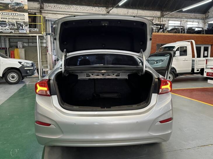 CHEVROLET CRUZE 4 PTAS 1.4 TURBO A/T LTZ año 2021 IMPECABLE! Financia Bco. Santander. Acércate a ORIO HNOS, SAN GENARO, concesionario oficial JMC, ISUZU, KAMA Camiones - Imagen 9