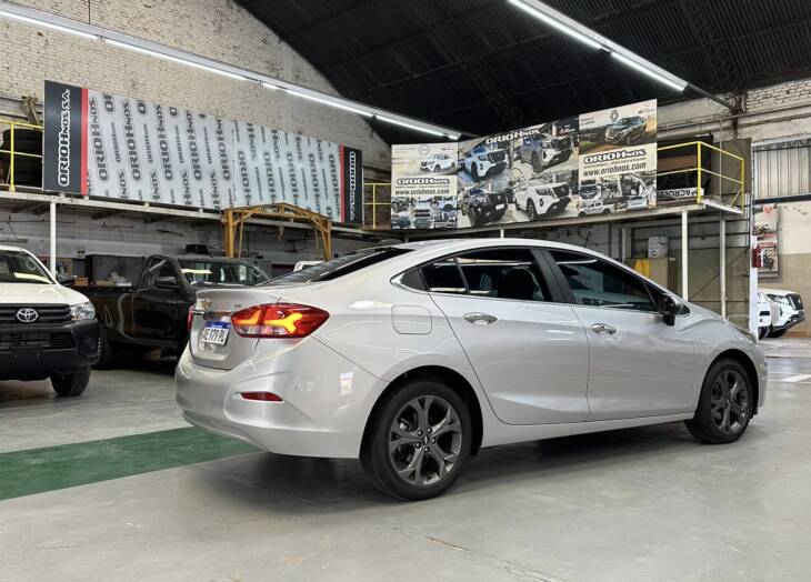 CHEVROLET CRUZE 4 PTAS 1.4 TURBO A/T LTZ año 2021 IMPECABLE! Financia Bco. Santander. Acércate a ORIO HNOS, SAN GENARO, concesionario oficial JMC, ISUZU, KAMA Camiones - Imagen 3