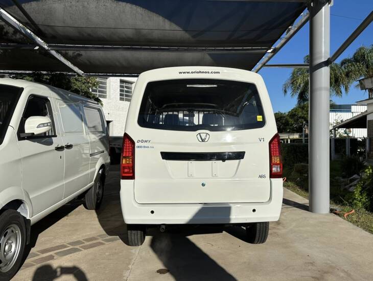 DOMY 1.5 L 104hp FURGON V1 0Km My2025. Financia Bco. Santander. Acércate a ORIO HNOS, SAN GENARO, concesionario oficial SHINERAY, DOMY Utilitarios - Imagen 3