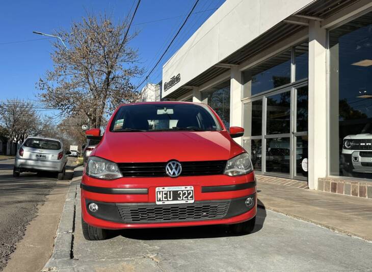 VW FOX 1.6 NAFTA 5 PUERTAS HIGHLINE I MOTION año 2013 IMPECABLE! Acércate a ORIO HNOS, SAN GENARO, concesionario oficial SHINERAY, DOMY Utilitarios - Imagen 6