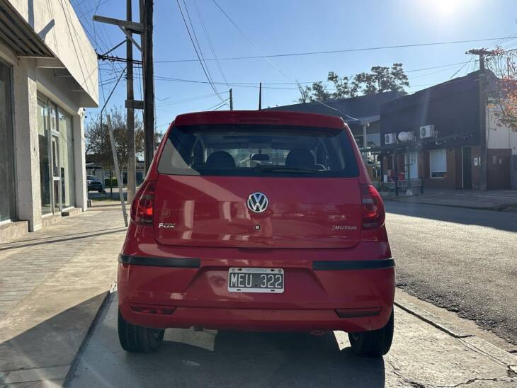 VW FOX 1.6 NAFTA 5 PUERTAS HIGHLINE I MOTION año 2013 IMPECABLE! Acércate a ORIO HNOS, SAN GENARO, concesionario oficial SHINERAY, DOMY Utilitarios - Imagen 4
