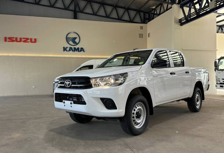 HILUX D/C 2.4 TDI AUTOMATICA DX 4x2 0Km My2025 blanco. Financia Bco. Santander. Acércate a ORIO HNOS, SAN GENARO, concesionario oficial JMC, ISUZU, KAMA Camiones - Imagen 10
