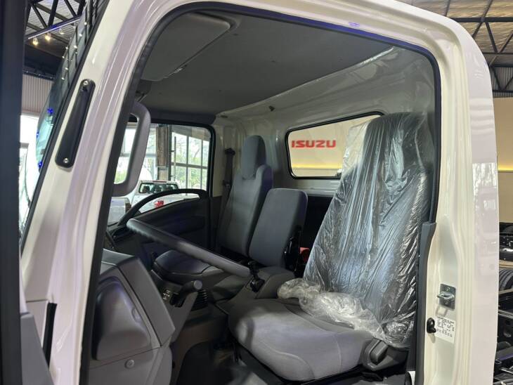 ISUZU NQR90 5.2 L 190cv CHASIS LARGO 0Km My2025. Financia Bco. Santander. Acércate a ORIO HNOS, SAN GENARO, concesionario oficial JMC, ISUZU, KAMA Camiones - Imagen 10