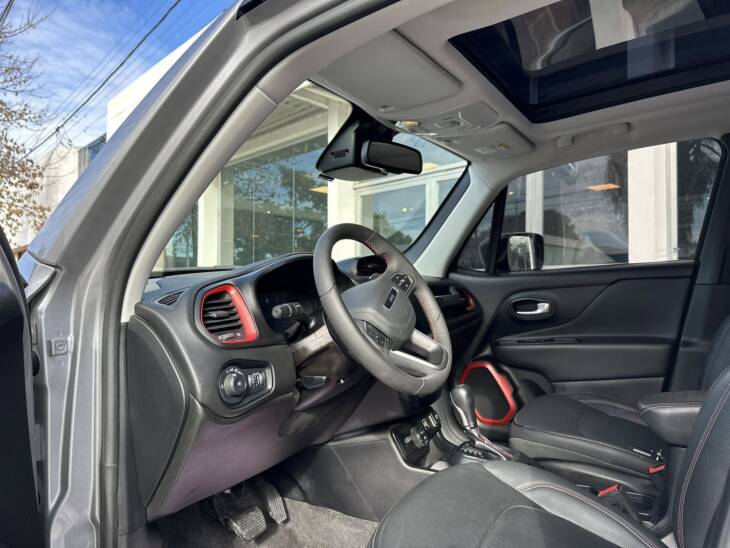RENEGADE 1.3 TURBO T270 A/T9 TRAILHAWK 4x4 año 2022 gris con 44.000Km. UNICA! Financia Bco. Santander. Acércate a ORIO HNOS, SAN GENARO, concesionario oficial JMC, ISUZU, KAMA Camiones - Imagen 11