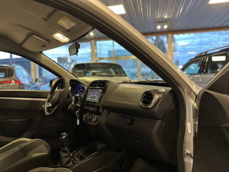 KWID ICONIC OUTSIDER 1.0 0Km My2025 DISPONIBLE. Financia Bco. Santander. Acércate a ORIO HNOS, SAN GENARO, concesionario oficial JMC, ISUZU, KAMA Camiones - Imagen 4