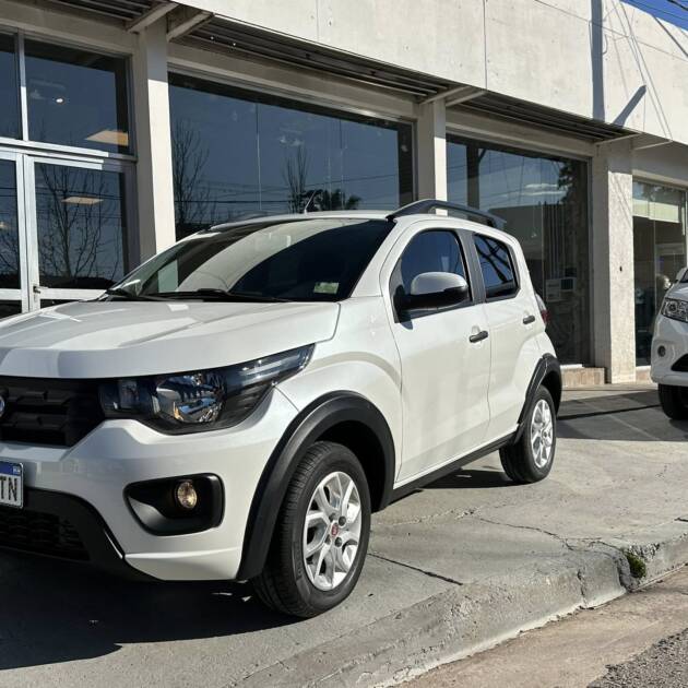 FIAT MOBI 1.0 8v WAY año 2020 con 16.000Km UNICO! Financia Bco. Santander. Acércate a ORIO HNOS, SAN GENARO, concesionario oficial JMC, ISUZU, KAMA Camiones