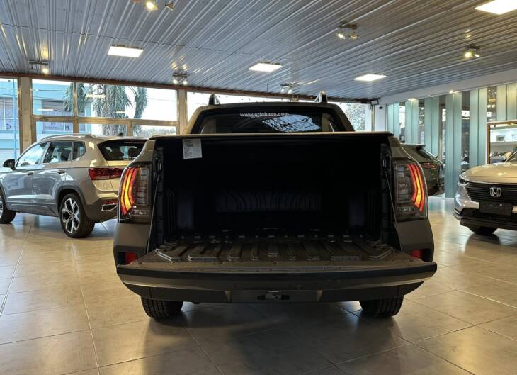 OROCH ICONIC 1.3 TCe 163cv 2WD CVT 0Km My2025, gris topo. Financia Bco. Santander. Acércate a ORIO HNOS, SAN GENARO, concesionario oficial SHINERAY, DOMY Utilitarios - Imagen 11