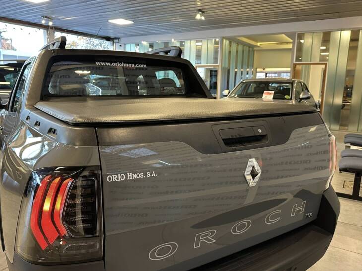 OROCH ICONIC 1.3 TCe 163cv 2WD CVT 0Km My2025, gris topo. Financia Bco. Santander. Acércate a ORIO HNOS, SAN GENARO, concesionario oficial SHINERAY, DOMY Utilitarios - Imagen 7