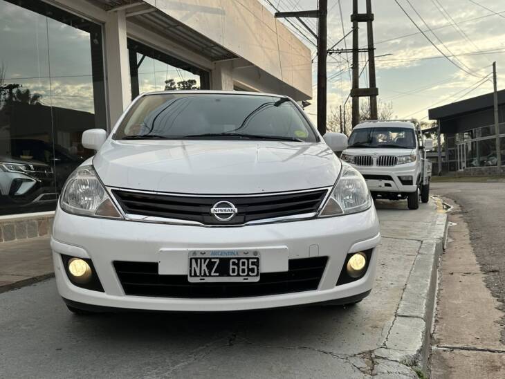 TIIDA 1.8 NAFTA 6M/T 5 PUERTAS ACENTA año 2014 IMPECABLE! Financia Bco. Santander. Acércate a ORIO HNOS, SAN GENARO, concesionario oficial JMC, ISUZU, KAMA Camiones - Imagen 7
