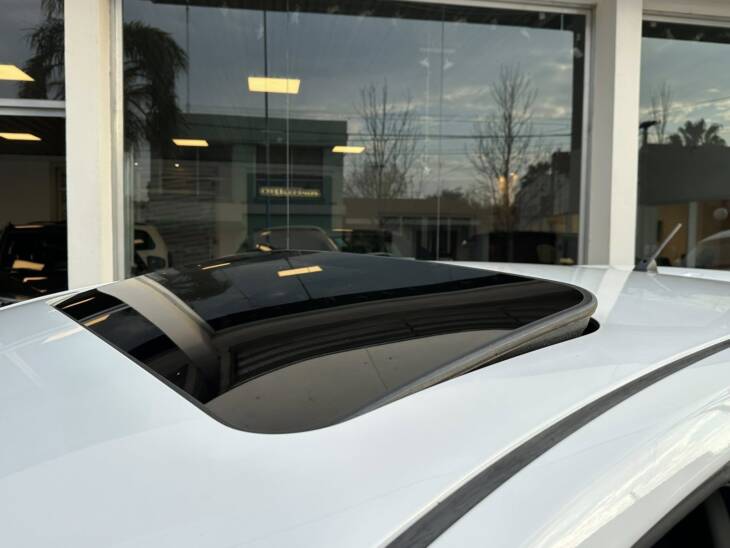 TIIDA 1.8 NAFTA 6M/T 5 PUERTAS ACENTA año 2014 IMPECABLE! Financia Bco. Santander. Acércate a ORIO HNOS, SAN GENARO, concesionario oficial JMC, ISUZU, KAMA Camiones - Imagen 13