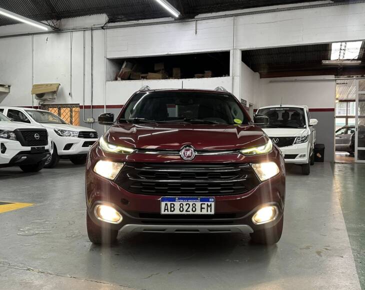 TORO 2.0 TDI 16v VOLCANO 4x4 año 2017 con 120.000Km IMPECABLE! Financia Bco. Santander. Acércate a ORIO HNOS, SAN GENARO, concesionario oficial SHINERAY, DOMY Utilitarios - Imagen 7