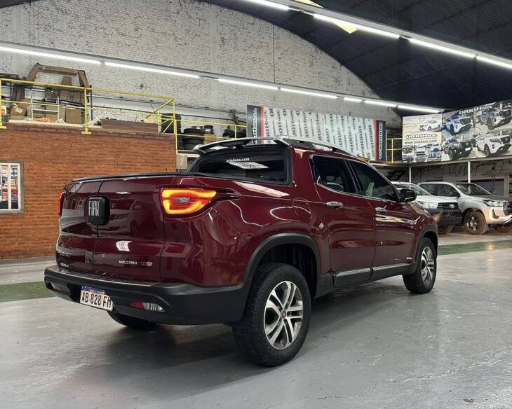 TORO 2.0 TDI 16v VOLCANO 4x4 año 2017 con 120.000Km IMPECABLE! Financia Bco. Santander. Acércate a ORIO HNOS, SAN GENARO, concesionario oficial SHINERAY, DOMY Utilitarios - Imagen 5