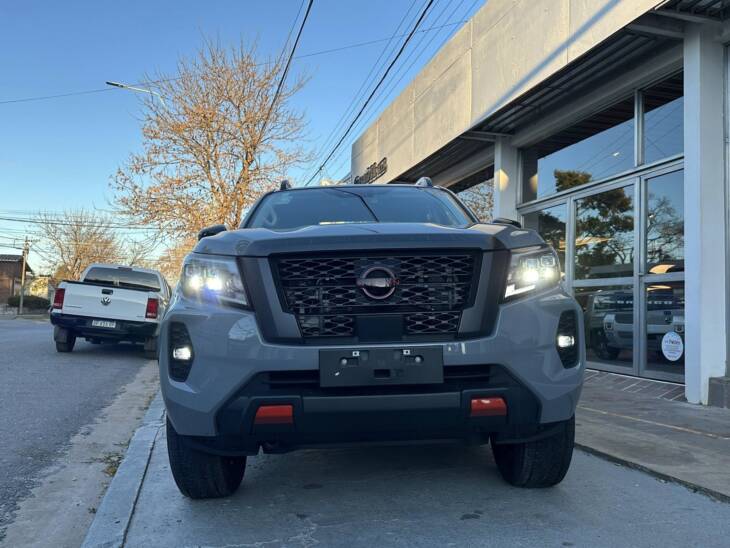 FRONTIER D/C 2.3 TDI A/T PRO4X 4x4 0Km My2025 gris volcánico. Financia Bco. Santander. Acércate a ORIO HNOS, SAN GENARO, concesionario oficial JMC, ISUZU, KAMA Camiones - Imagen 7