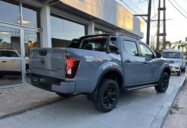 FRONTIER D/C 2.3 TDI A/T PRO4X 4x4 0Km My2025 gris volcánico. Financia Bco. Santander. Acércate a ORIO HNOS, SAN GENARO, concesionario oficial JMC, ISUZU, KAMA Camiones - Imagen 3