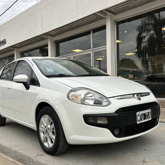 PUNTO ATTRACTIVE 1.4 8v año 2013 IMPECABLE! Financia Bco. Santander. Acércate a ORIO HNOS, SAN GENARO, concesionario oficial SHINERAY, DOMY Utilitarios