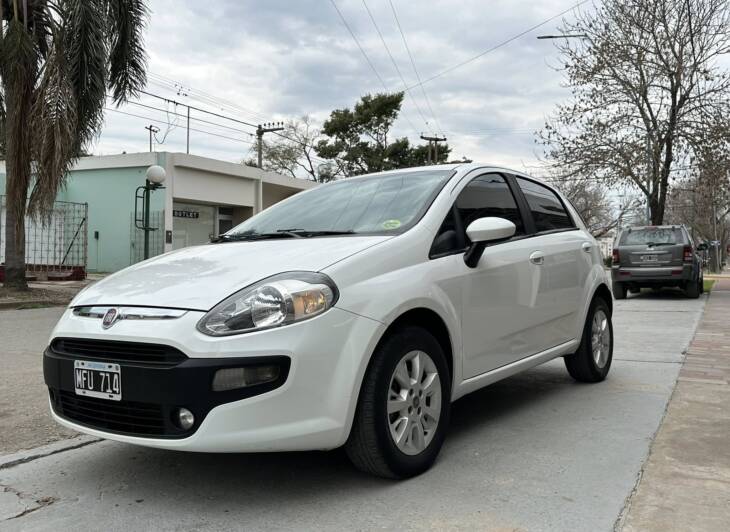 PUNTO ATTRACTIVE 1.4 8v año 2013 IMPECABLE! Financia Bco. Santander. Acércate a ORIO HNOS, SAN GENARO, concesionario oficial SHINERAY, DOMY Utilitarios - Imagen 5