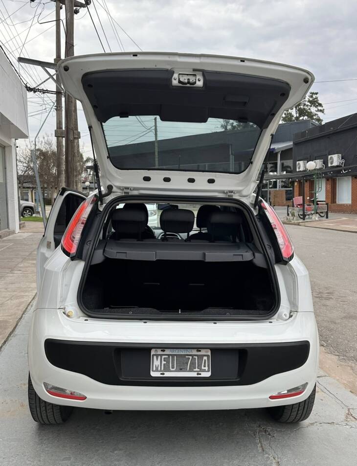 PUNTO ATTRACTIVE 1.4 8v año 2013 IMPECABLE! Financia Bco. Santander. Acércate a ORIO HNOS, SAN GENARO, concesionario oficial SHINERAY, DOMY Utilitarios - Imagen 10