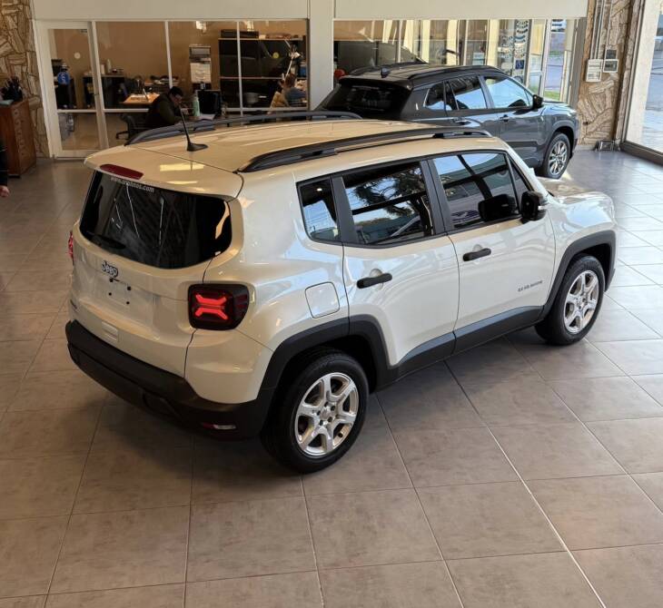 RENEGADE SPORT 1.3 T270 A/T6 FWD 0Km My2025 DISPONIBLE. Financia Bco. Santander. Acércate a ORIO HNOS, SAN GENARO, concesionario oficial JMC, ISUZU, KAMA Camiones - Imagen 3