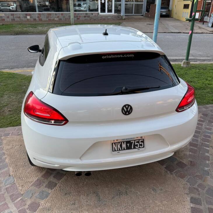 SCIROCCO 1.4 TSSI DSG año 2013 blanco. con 141.000Km. Acércate a ORIO HNOS, SAN GENARO, concesionario oficial JMC, ISUZU, KAMA Camiones - Imagen 6