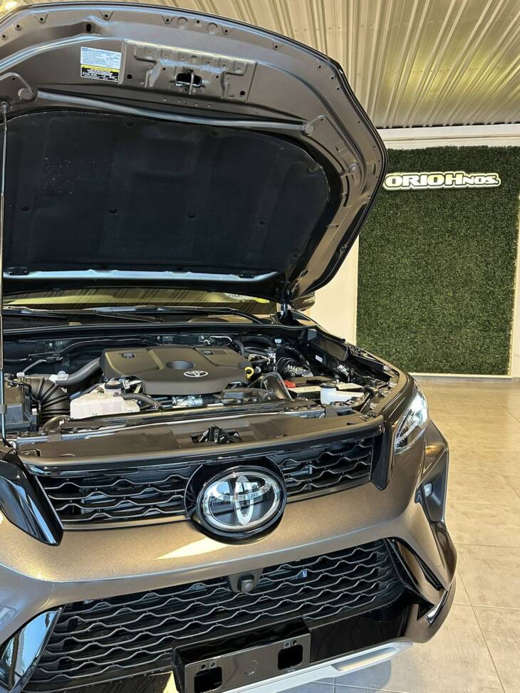 SW4 2.8 TDI A/T6 7ASIENTOS SRX 4x4 0Km My2025. Financia Bco. Santander. Acércate a ORIO HNOS, SAN GENARO, concesionario oficial JMC, ISUZU, KAMA Camiones - Imagen 15