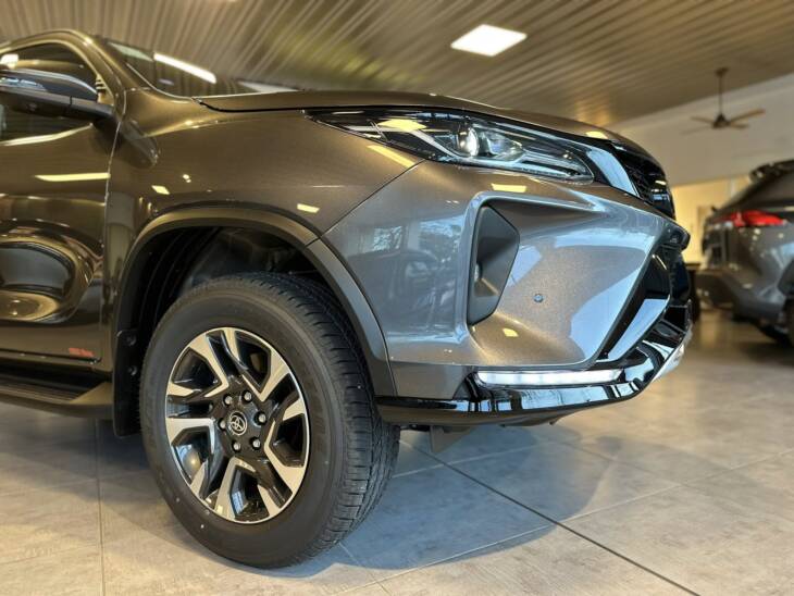 SW4 2.8 TDI A/T6 7ASIENTOS SRX 4x4 0Km My2025. Financia Bco. Santander. Acércate a ORIO HNOS, SAN GENARO, concesionario oficial JMC, ISUZU, KAMA Camiones - Imagen 13