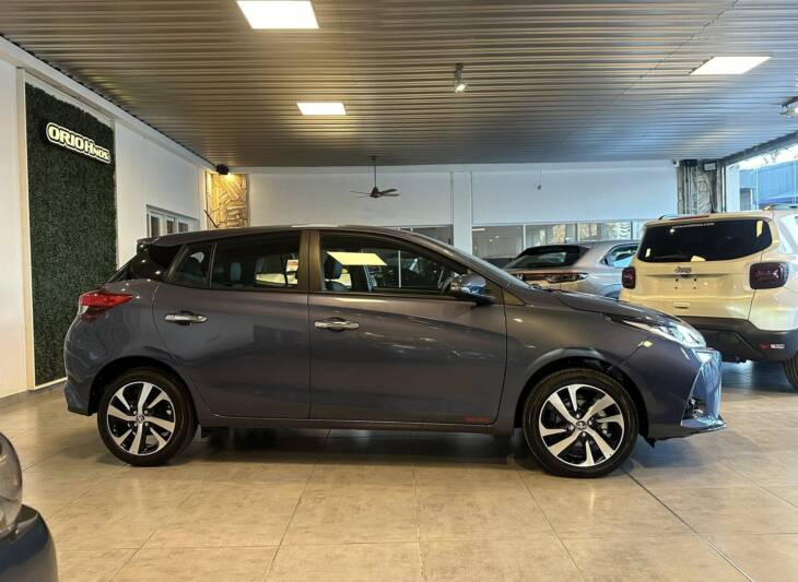 YARIS 1.5 5 PUERTAS CVT S 0Km My2025 gris azulado. DISPONIBLE! Financia Bco. Santander. Acércate a ORIO HNOS, SAN GENARO, concesionario oficial JMC, ISUZU, KAMA Camiones - Imagen 7