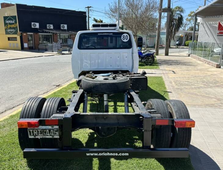 FORD F-4000 CHASIS con CABINA MWM 4x2 año 1994 SUPER CONFIABLE! Acércate a ORIO HNOS, SAN GENARO, concesionario oficial JMC, ISUZU, KAMA Camiones - Imagen 4