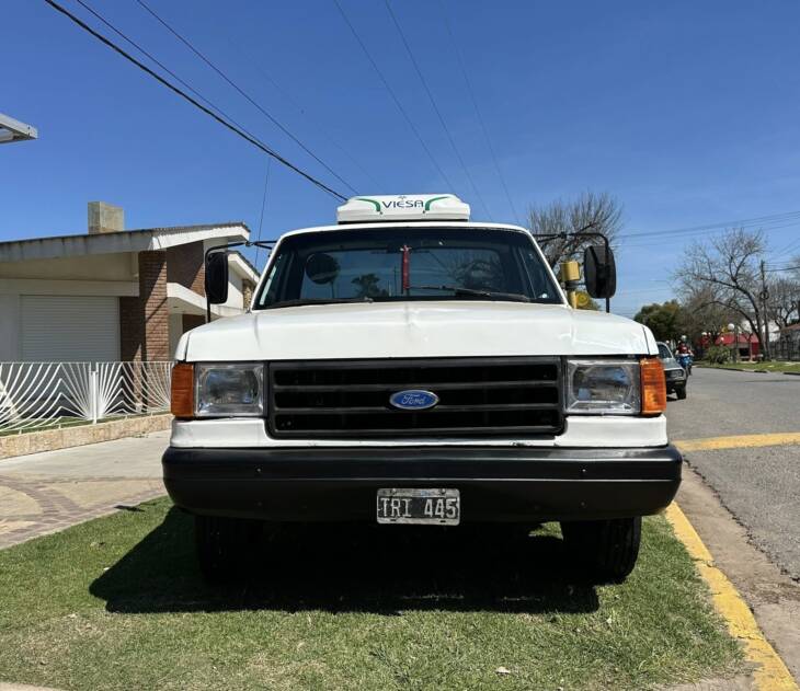 FORD F-4000 CHASIS con CABINA MWM 4x2 año 1994 SUPER CONFIABLE! Acércate a ORIO HNOS, SAN GENARO, concesionario oficial JMC, ISUZU, KAMA Camiones - Imagen 7