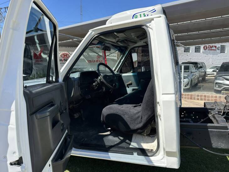 FORD F-4000 CHASIS con CABINA MWM 4x2 año 1994 SUPER CONFIABLE! Acércate a ORIO HNOS, SAN GENARO, concesionario oficial JMC, ISUZU, KAMA Camiones - Imagen 8