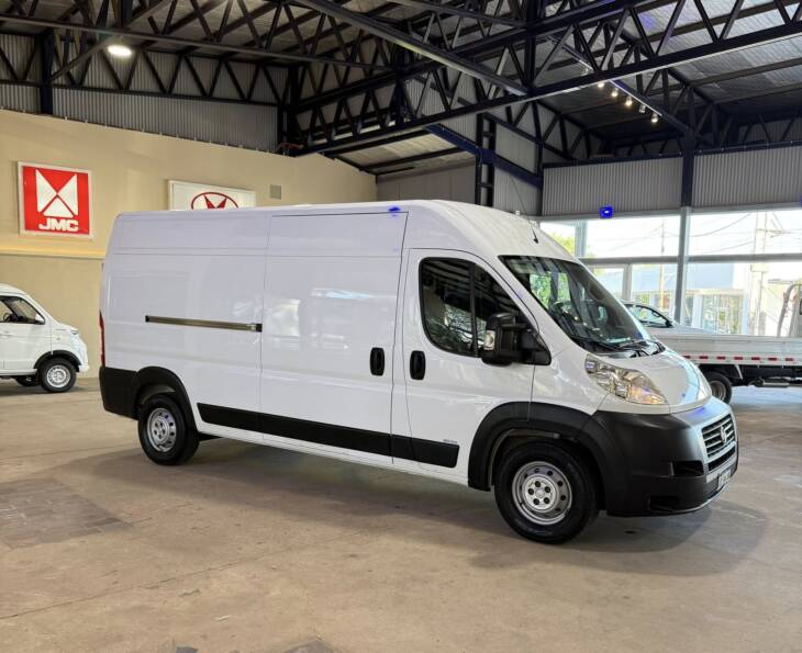 DUCATO MAXI CARGO L4H2 año 2019 IMPECABLE! Financia Bco. Santander. Acércate a ORIO HNOS, SAN GENARO, concesionario oficial JMC, ISUZU, KAMA Camiones - Imagen 9