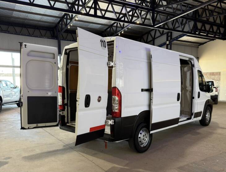 DUCATO MAXI CARGO L4H2 año 2019 IMPECABLE! Financia Bco. Santander. Acércate a ORIO HNOS, SAN GENARO, concesionario oficial JMC, ISUZU, KAMA Camiones - Imagen 4