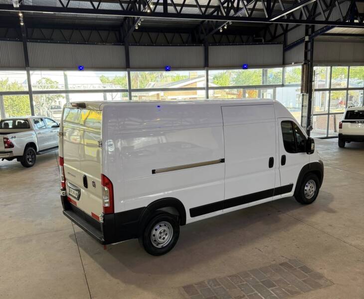 DUCATO MAXI CARGO L4H2 año 2019 IMPECABLE! Financia Bco. Santander. Acércate a ORIO HNOS, SAN GENARO, concesionario oficial JMC, ISUZU, KAMA Camiones - Imagen 3