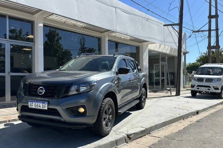 FRONTIER D/CABINA 2.3 TDI A/T X GEAR 4X4 año 2021 IMPECABLE!! Financia Bco. Santander. Acércate a ORIO HNOS, SAN GENARO, concesionario oficial JMC, ISUZU, KAMA Camiones