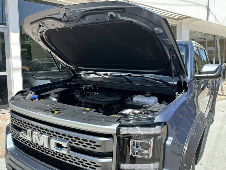 GRAND AVENUE 2.3 242hp NAFTA A/T 4x2 GL 0Km My2025 gris azulado. Financia Bco. Santander. Acércate a ORIO HNOS, SAN GENARO, concesionario oficial JMC, ISUZU, KAMA Camiones - Imagen 15