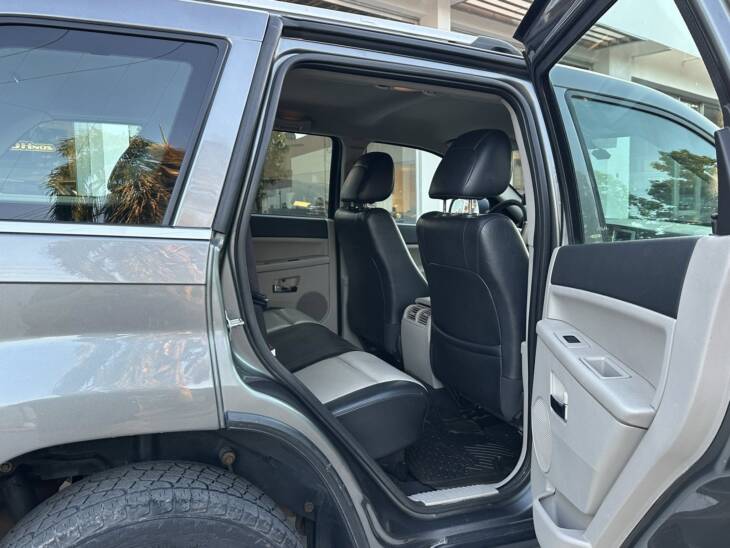 JEEP GRAND CHEROKEE LIMITED 4.7 V8 A/T 4x4 año 2008 MAGNIFICA! Acércate a ORIO HNOS, SAN GENARO, concesionario oficial JMC, ISUZU, KAMA Camiones - Imagen 12