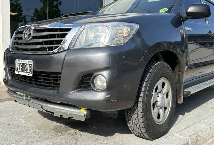 HILUX D/CABINA 2.5 TDI DX PACK 4x4 año 2015 impecable! Financia Bco. Santander. Acércate a ORIO HNOS, SAN GENARO, concesionario oficial SHINERAY, DOMY Utilitarios - Imagen 13