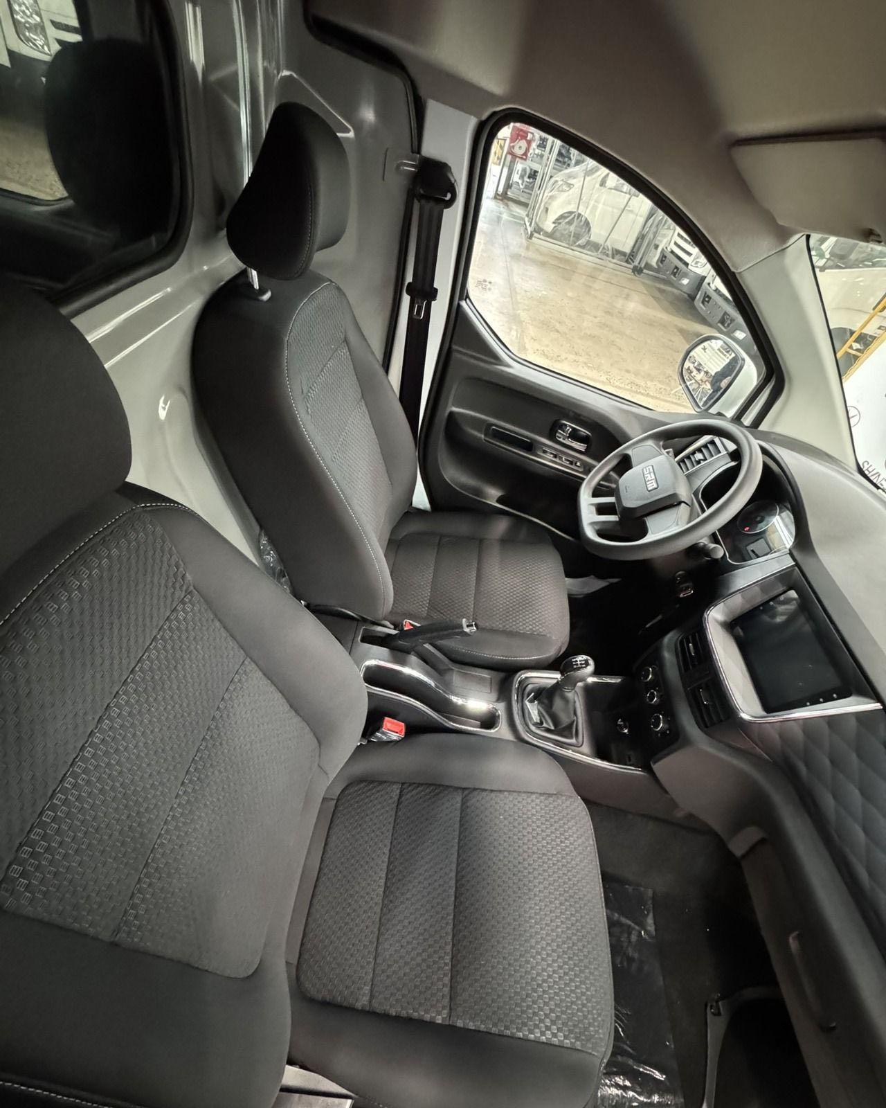 SHINERAY 2.0 NAFTA MANUAL M7 FURGÓN 0Km My2025. Financia Bco. Santander. Acércate a ORIO HNOS, SAN GENARO, concesionario oficial SHINERAY, DOMY Utilitarios - Imagen 6