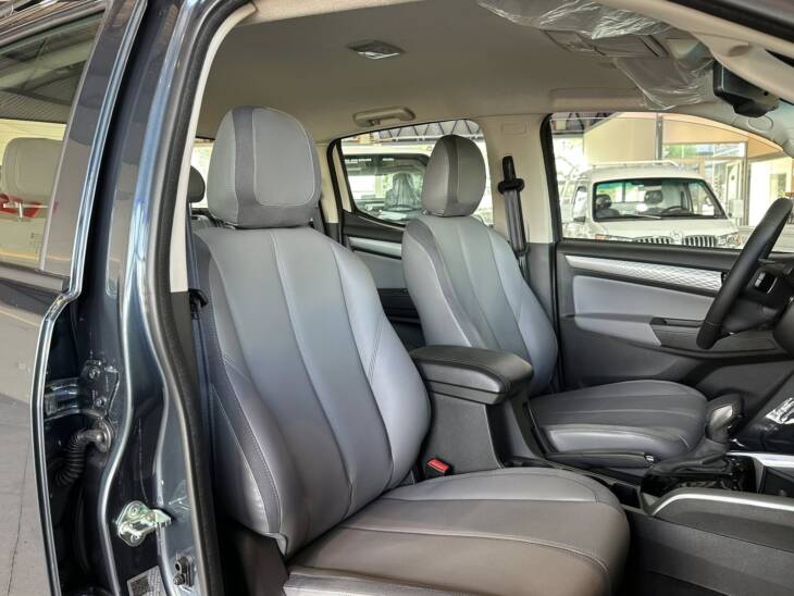 CHEVROLET S10 D/C 2.8 TDI A/T LTZ 4x4 0Km My2025 gris aegean. DISPONIBLE! Financia Bco. Santander. Acércate a ORIO HNOS, SAN GENARO, concesionario oficial JMC, ISUZU, KAMA Camiones - Imagen 10
