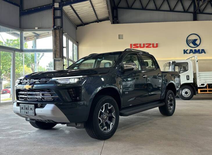 CHEVROLET S10 D/C 2.8 TDI A/T LTZ 4x4 0Km My2025 gris aegean. DISPONIBLE! Financia Bco. Santander. Acércate a ORIO HNOS, SAN GENARO, concesionario oficial JMC, ISUZU, KAMA Camiones - Imagen 3