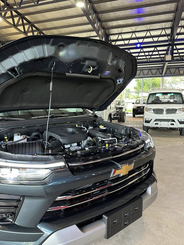 CHEVROLET S10 D/C 2.8 TDI A/T LTZ 4x4 0Km My2025 gris aegean. DISPONIBLE! Financia Bco. Santander. Acércate a ORIO HNOS, SAN GENARO, concesionario oficial JMC, ISUZU, KAMA Camiones - Imagen 14