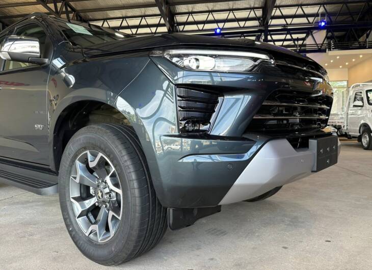 CHEVROLET S10 D/C 2.8 TDI A/T LTZ 4x4 0Km My2025 gris aegean. DISPONIBLE! Financia Bco. Santander. Acércate a ORIO HNOS, SAN GENARO, concesionario oficial JMC, ISUZU, KAMA Camiones - Imagen 13