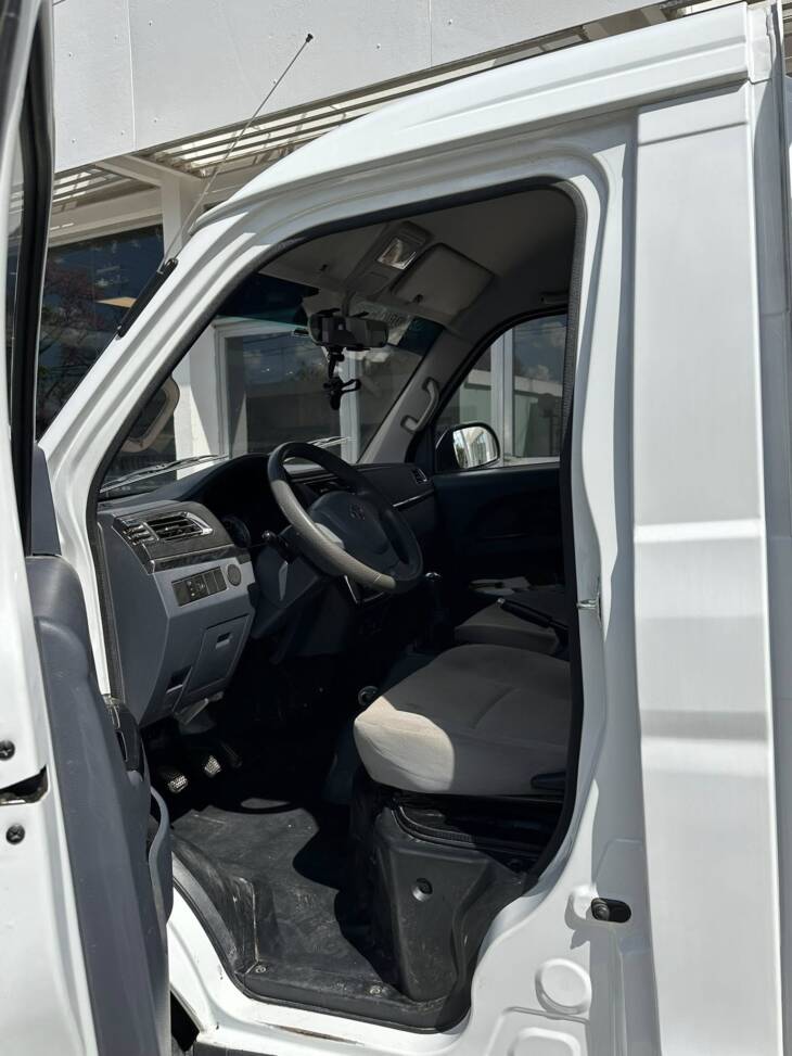 SHINERAY T 30 C/ SIMPLE CHASIS con DUALES p/2Ton. año 2021, blanco. con 26.000Km. Financia Bco. Santander. Acércate a ORIO HNOS, SAN GENARO, concesionario oficial SHINERAY, DOMY Utilitarios - Imagen 8