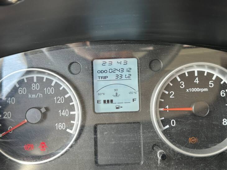 SHINERAY T 30 C/ SIMPLE CHASIS con DUALES p/2Ton. año 2021, blanco. con 26.000Km. Financia Bco. Santander. Acércate a ORIO HNOS, SAN GENARO, concesionario oficial SHINERAY, DOMY Utilitarios - Imagen 10