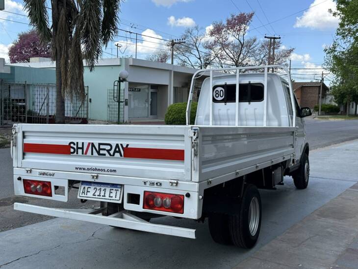 SHINERAY T 30 C/ SIMPLE CHASIS con DUALES p/2Ton. año 2021, blanco. con 26.000Km. Financia Bco. Santander. Acércate a ORIO HNOS, SAN GENARO, concesionario oficial SHINERAY, DOMY Utilitarios - Imagen 5