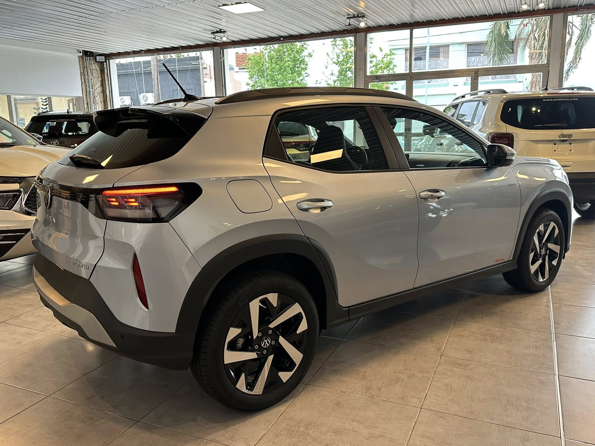 TERA 170 TSI HIGH 0Km My2025 gris alba. Financia Bco. Santander. Acércate a ORIO HNOS, SAN GENARO, concesionario oficial JMC, ISUZU, KAMA Camiones - Imagen 3